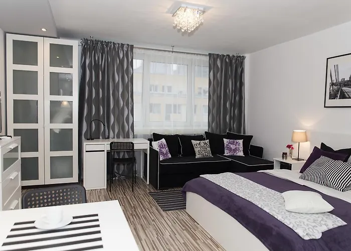 Warsawrent Hit Apartments, Польща