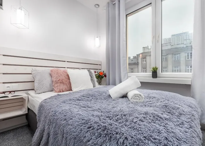 Apartments Madelaine Warsaw By Noclegi Renters, Польща