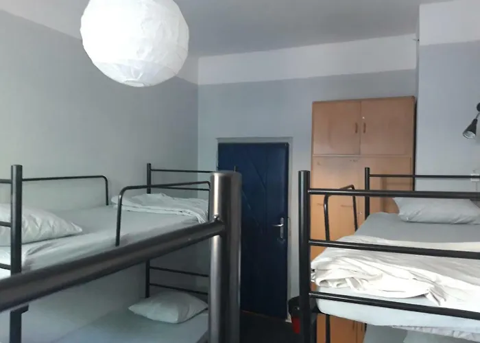 Nowogrodzka 31 Hostel
