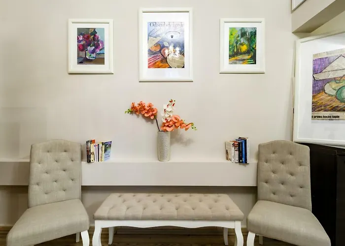 Clicktheflat Palace Of Culture Art Apartment Warsaw, Poland