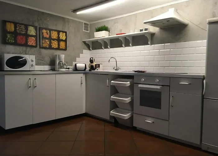 Big Calm Apart Hotel 15Min Warsaw 6Pers Wifi Fireplace Garden Grill, Polska