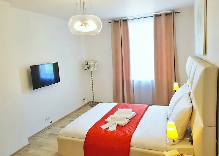 Warsaw Royal Stay Aleja Jana Pawła II, Polska