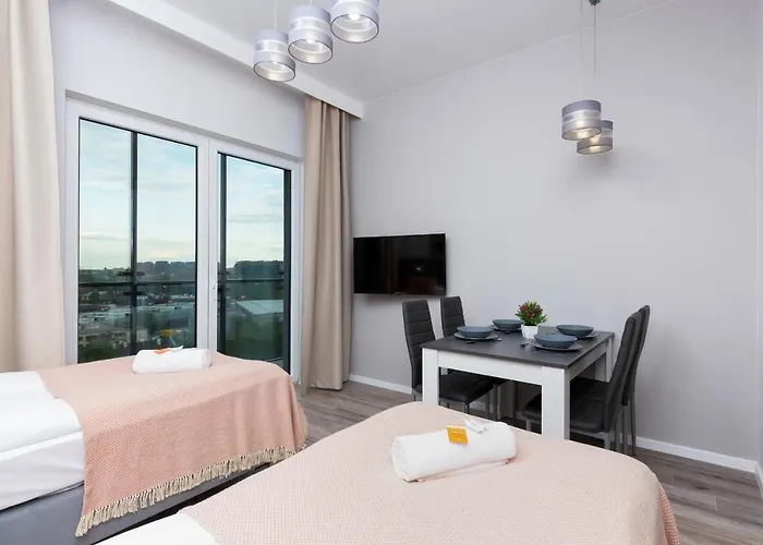 Apartments With Parking Warsaw Business Center By Noclegi Renters, Польща