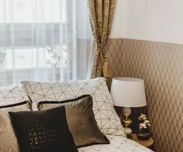 Clicktheflat Gdanski Center Prestige Apart Rooms