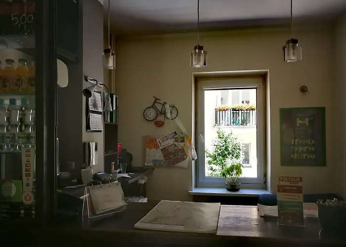 Hostel Helvetia - Private Rooms In City Center